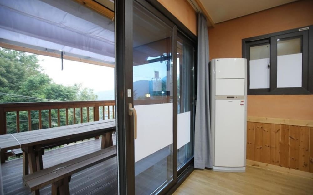 Hapcheon Gayasan Hwangtomaeul Pension