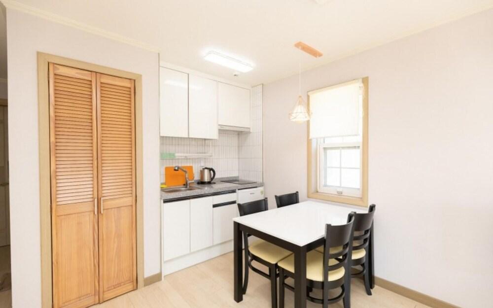 Yangyang Galmegi Pension