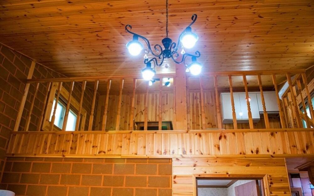 Goseong Sanmaru Pension