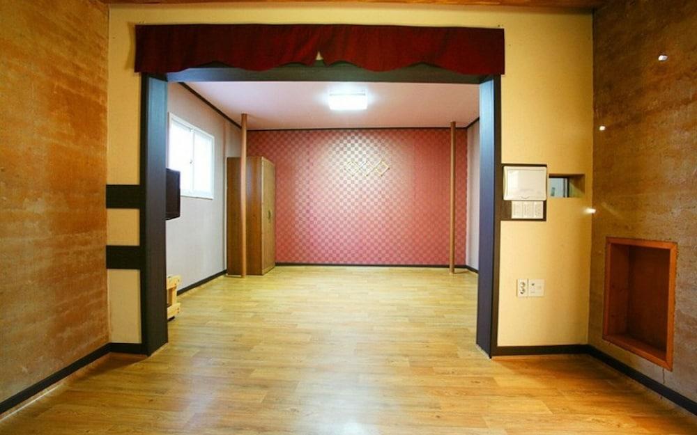 Cheorwon Beulbee Pension