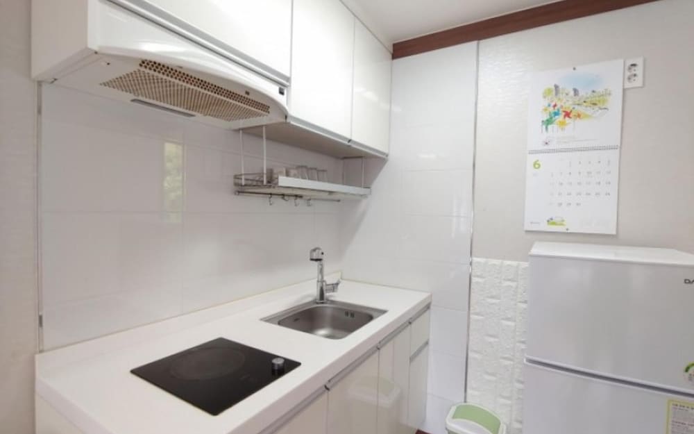 Seogwipo Shineville Pension