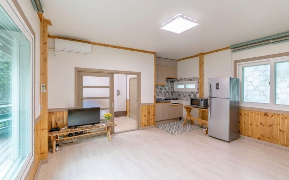 Boeun Supsogui Hayan Pension