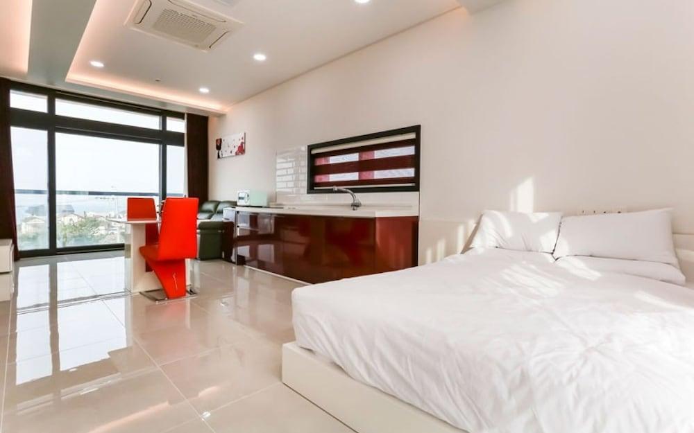 Jeju J Leblanc Pension