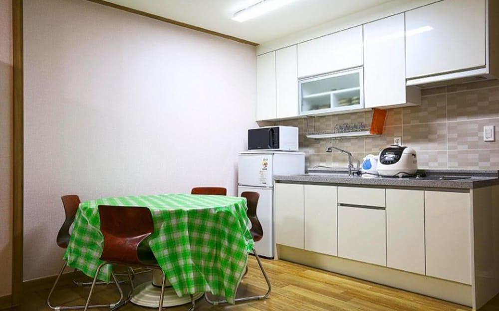 Hongcheon Kkotjip Pension