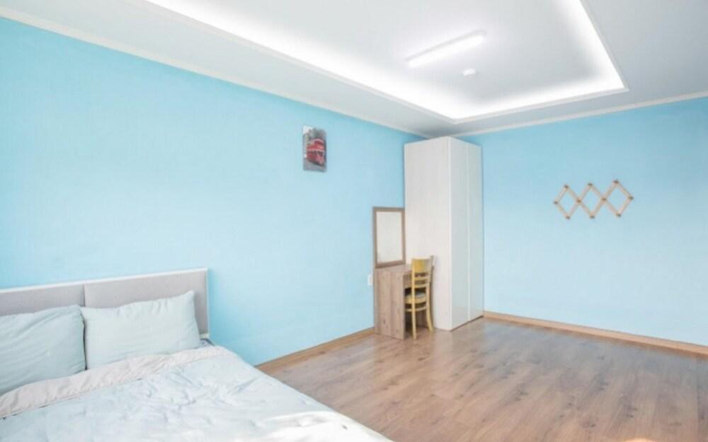 Yeosu Gloria Pension