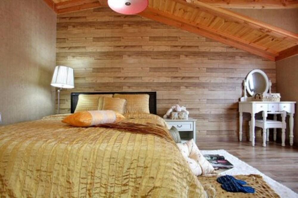 Taean Silverbell Pension