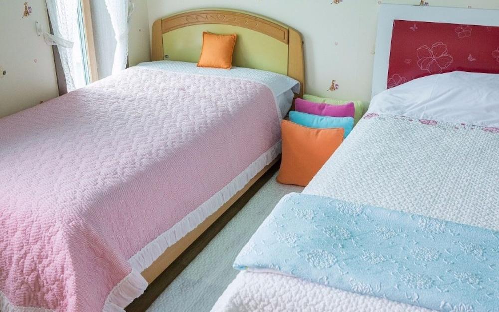 Seokmodo White Wing Pension