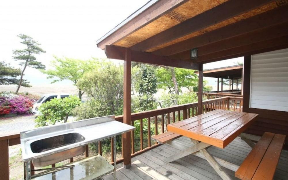 Taean Seogyanguichueok Pension