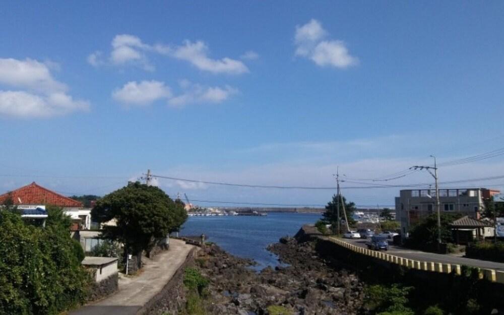 Seogwipo Irak Pension