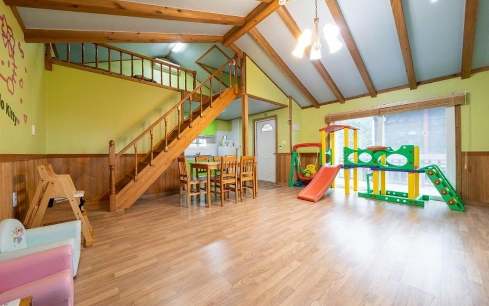 Hoengseong Nature & Healing Poolvilla