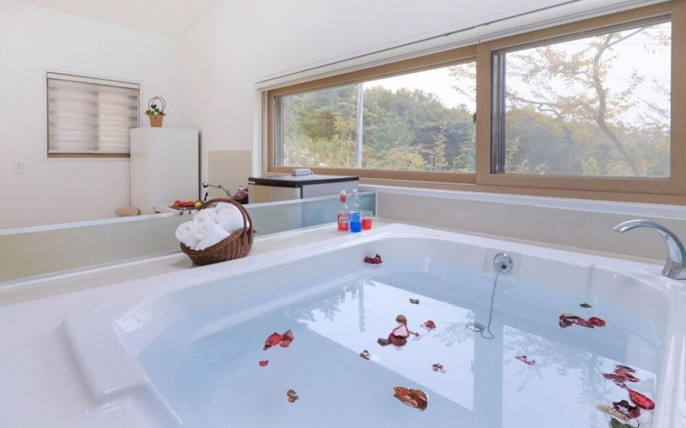 Ganghwado Yellow Pension