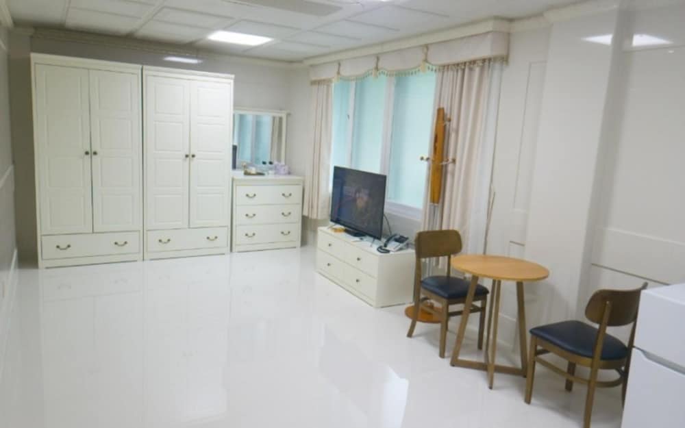 Sangju Munjangdae Pension Motel