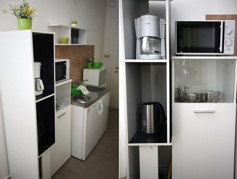 Just by the Sea Apartments