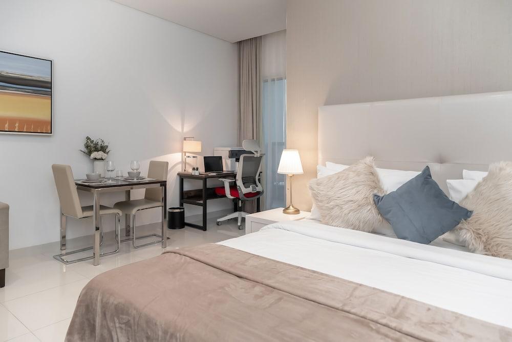 HiGuests - Damac Maison