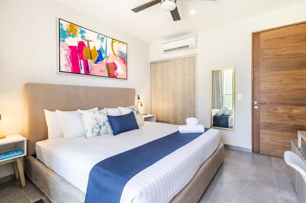 The Gallery by Riviera Rentals