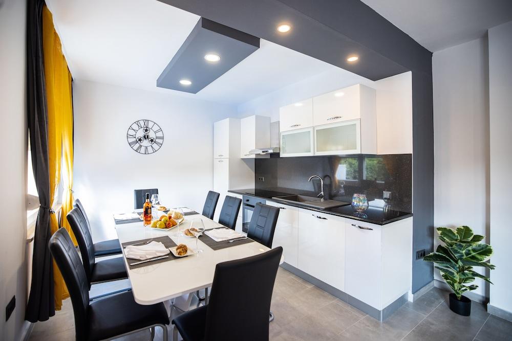 Villa Anđelina with pool - Zadar