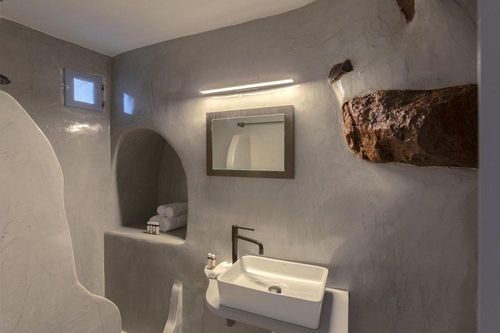 Ammoudi Sunset Cave Santorini