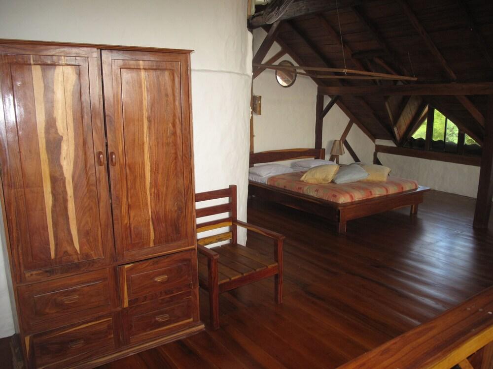 La Barquita Beach Hostel