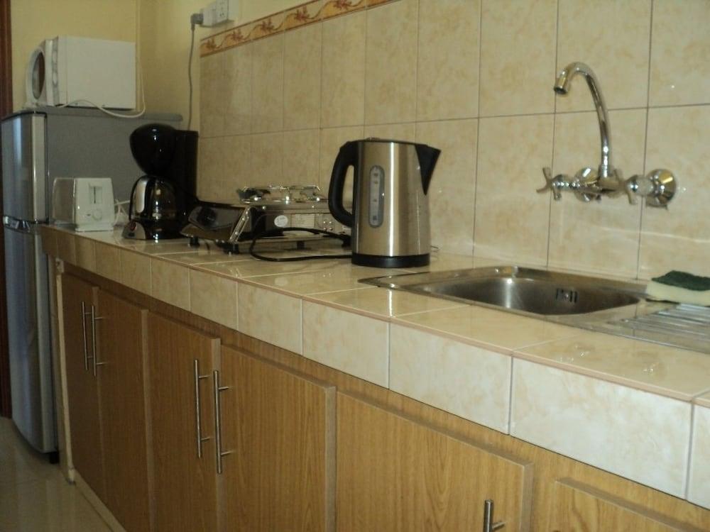 Monalysa St Honoré Apartment & Studio