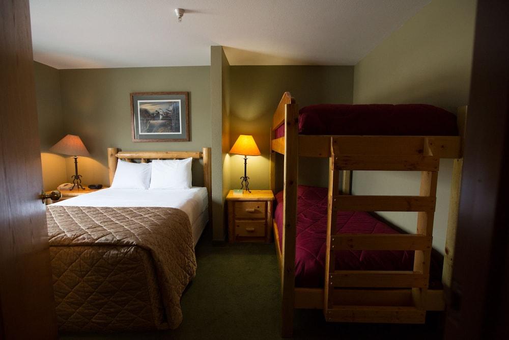 Cranberry Country Lodge