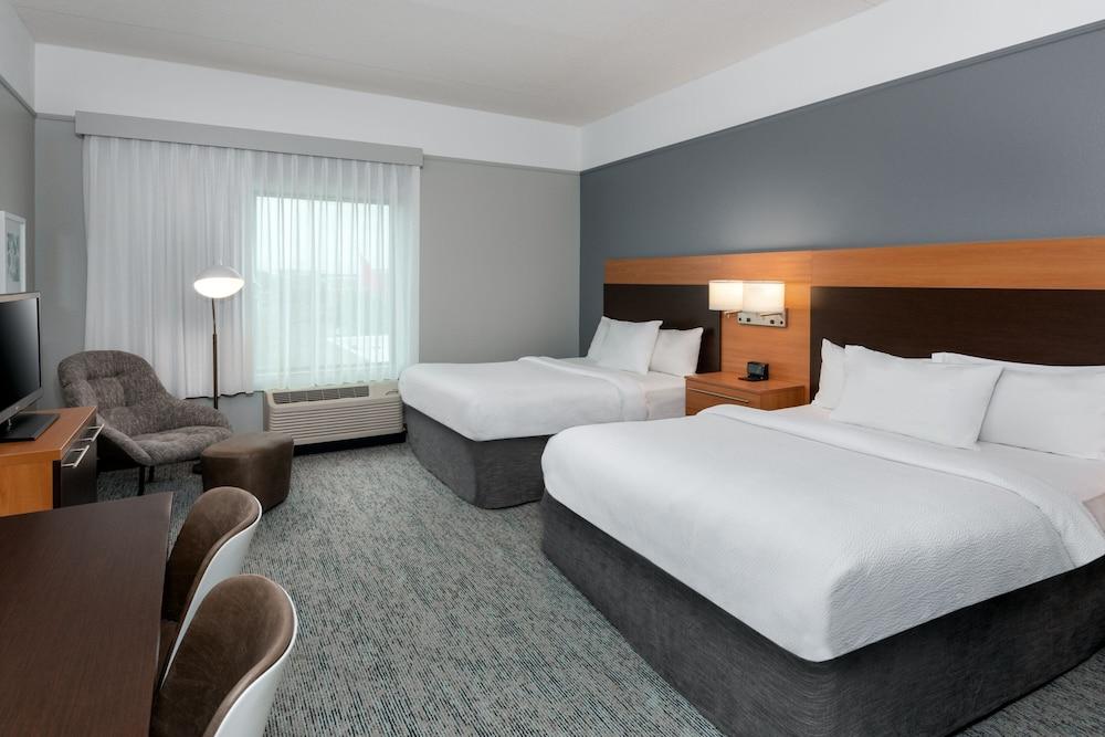 TownePlace Suites Buffalo Airport