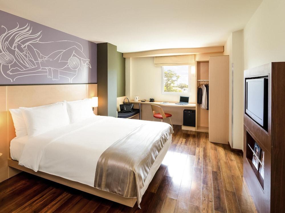 ibis Vientiane Nam Phu