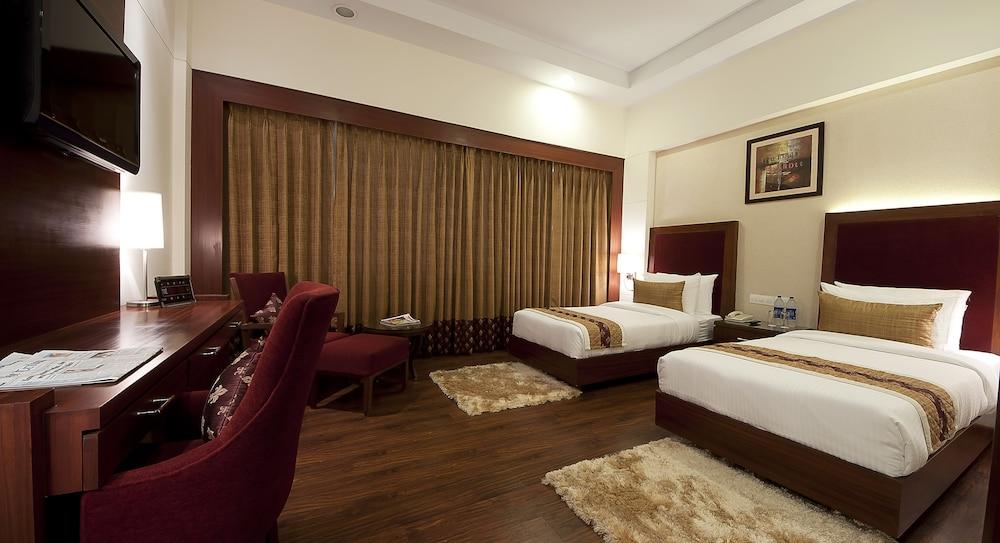 The Golden Palms Hotel And Spa