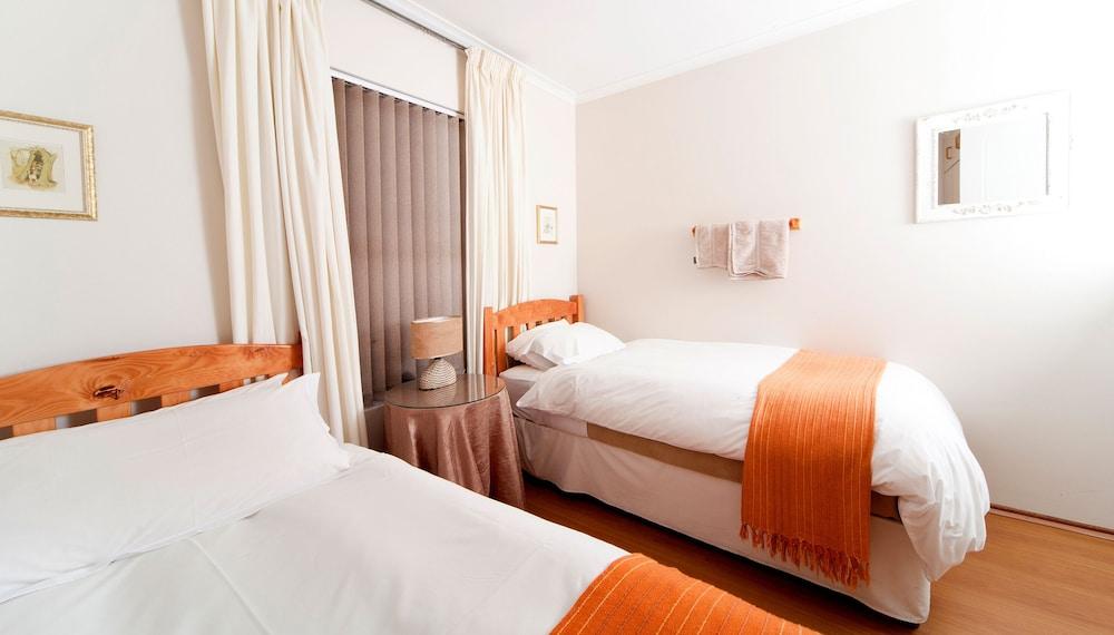 De Keurboom Guesthouse