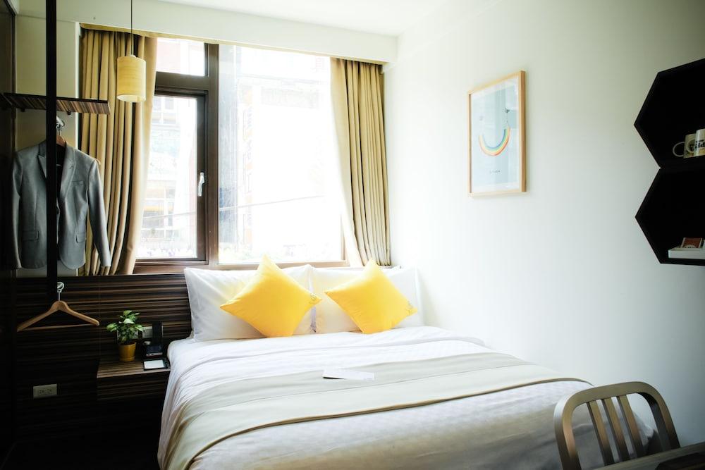 Bee House by Cosmos Creation-Taipei Main Station