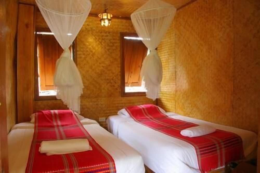 Karen Hill Tribe Lodge