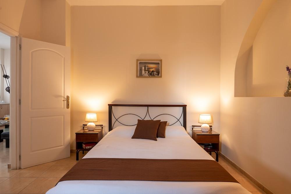 Moonlight Apartments & Suites