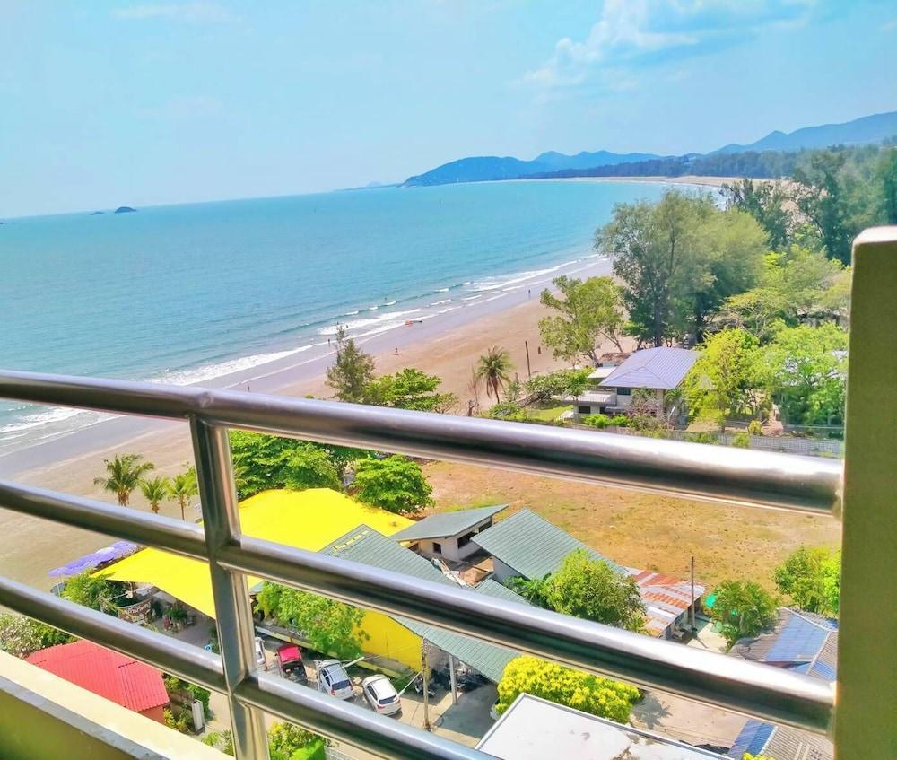 Blue Wave Hotel Hua Hin