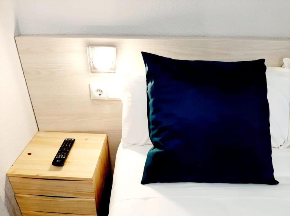 Hostal Lucía by gaiarooms