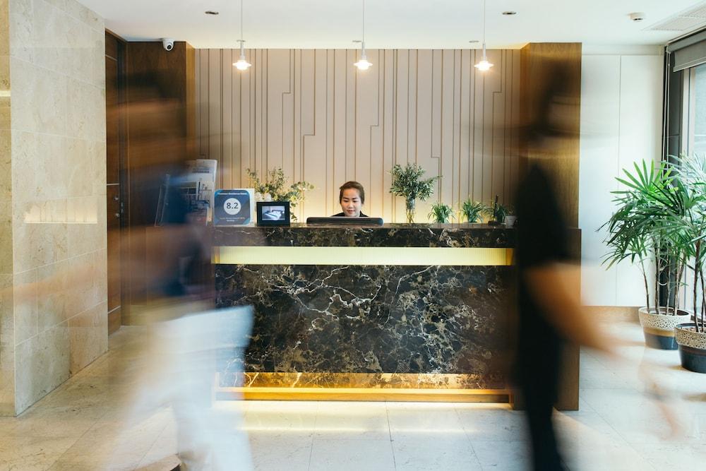 Thomson Residence Hotel