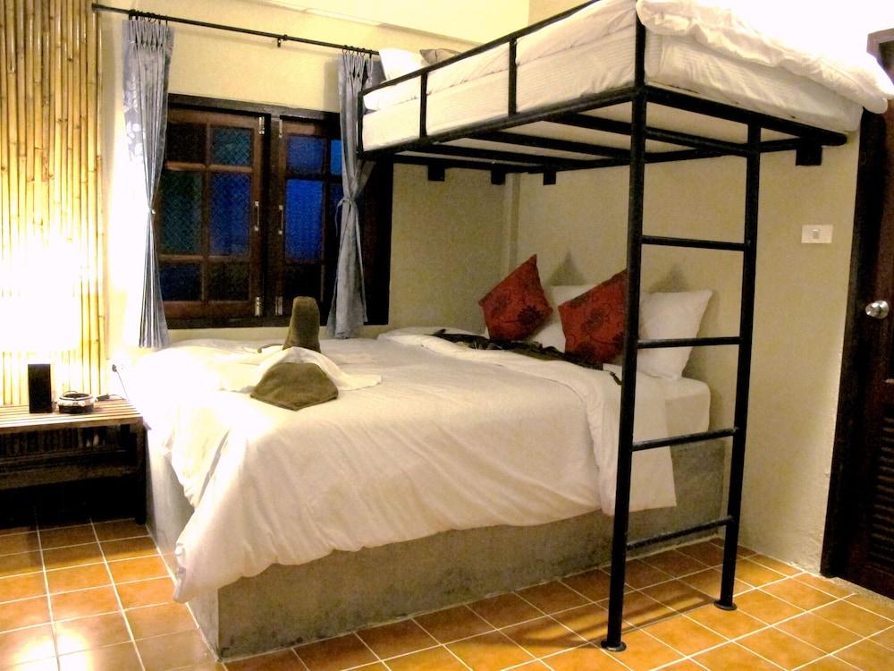 Coco Lanta Eco Resort