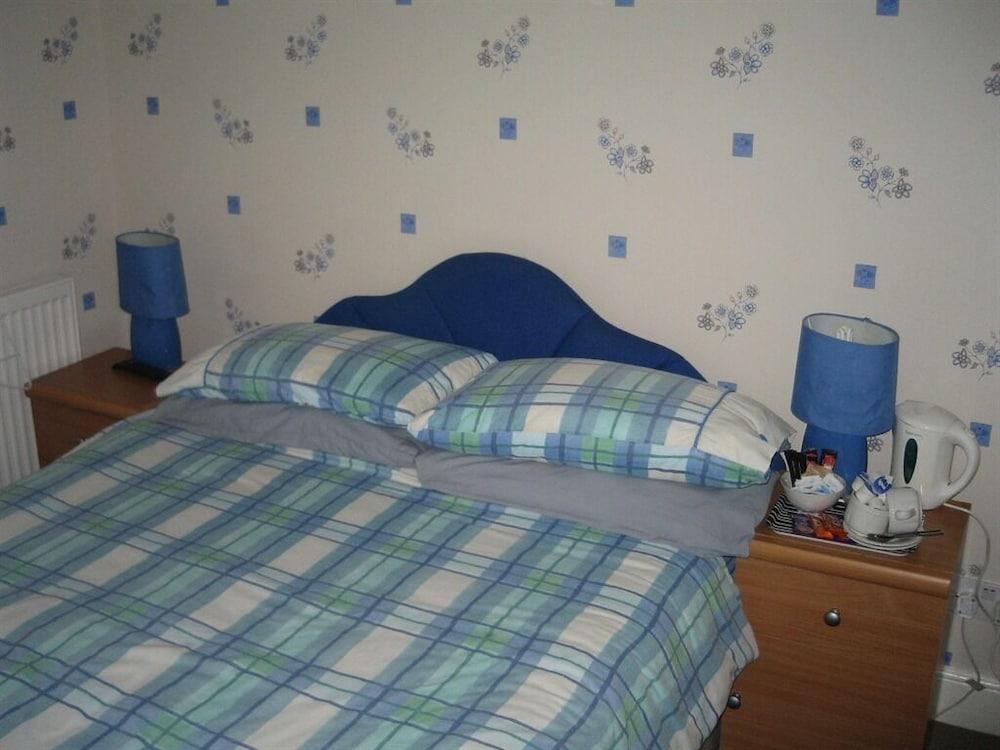 The Beaches Guest House