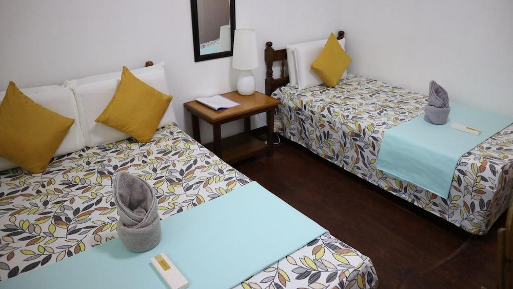 Lolo Oyong Pension House