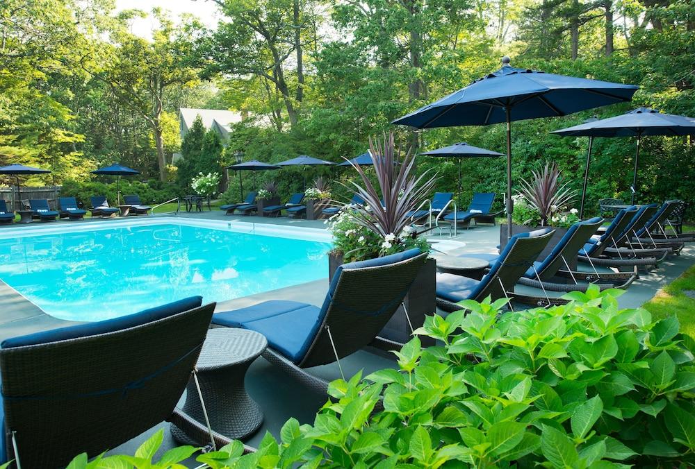 Cape Arundel Inn - Club House