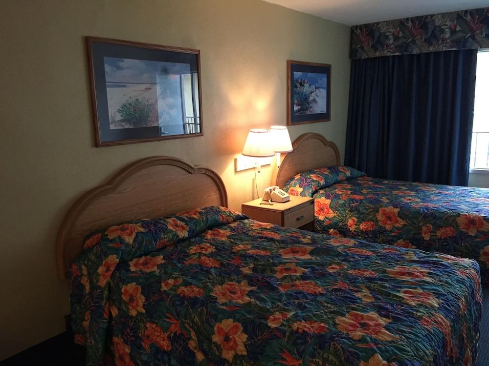 Bermuda Sands on the Boardwalk