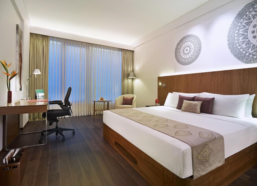 Vivanta Chennai IT Expressway