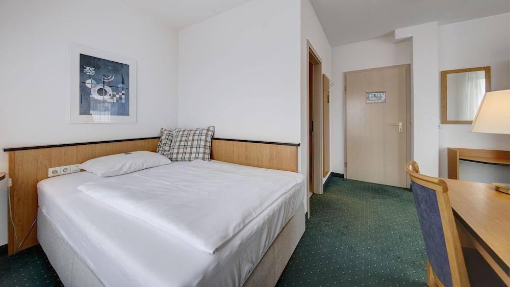 Airport Hotel Stetten