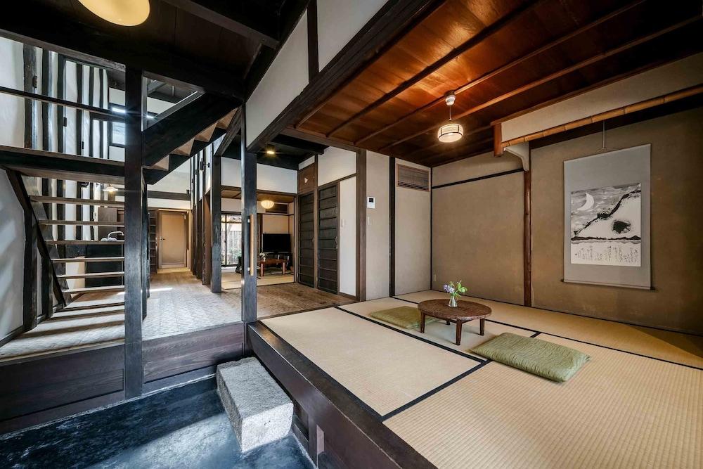 Hatoba-An Machiya Residence Inn