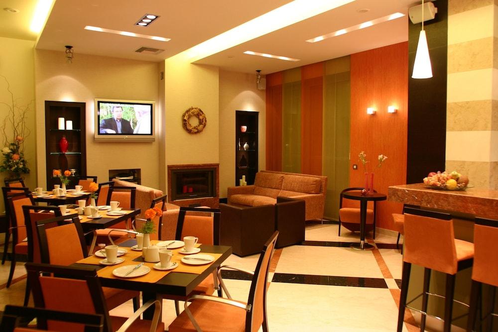 Alexandros Boutique Hotel