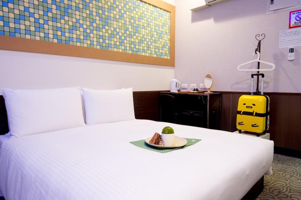 Ximen Holiday Fun Hotel