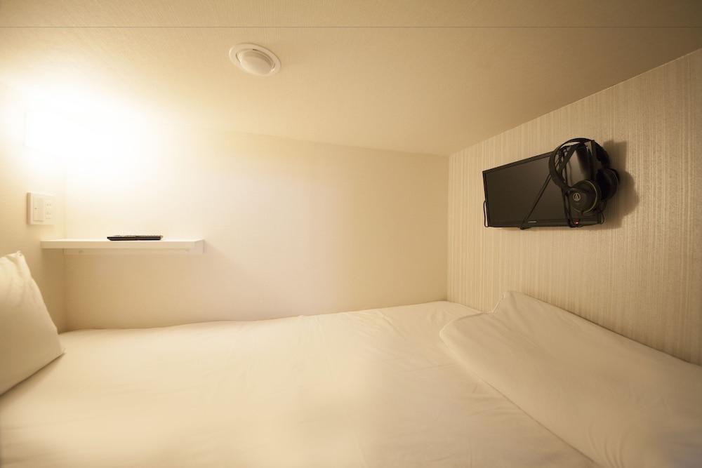 Ueno Station Hostel Oriental 1 - Caters to Men