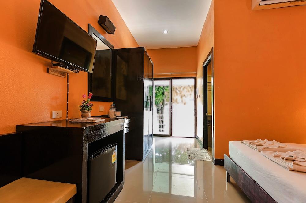 Phi Phi Chang Grand Resort & Spa