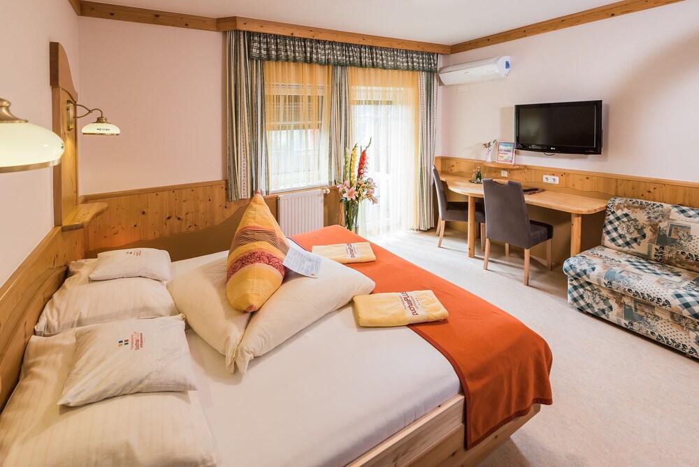 Thermenhof PuchasPLUS Loipersdorf