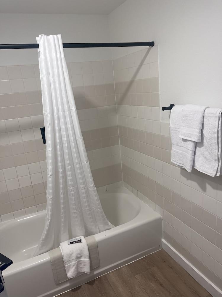 The Varsity Inn North