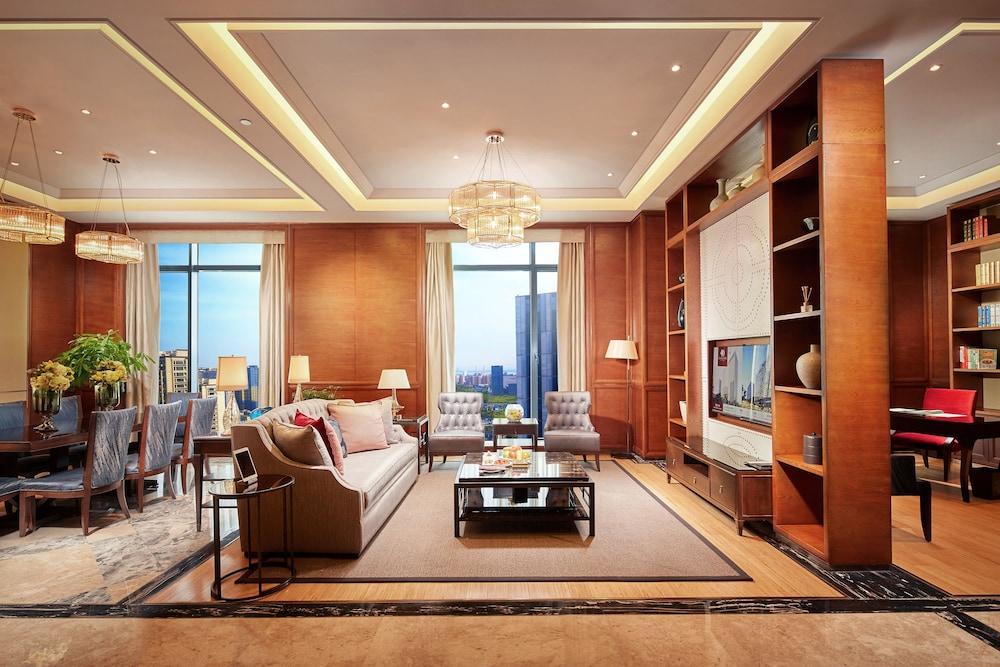 DoubleTree by Hilton Hangzhou East