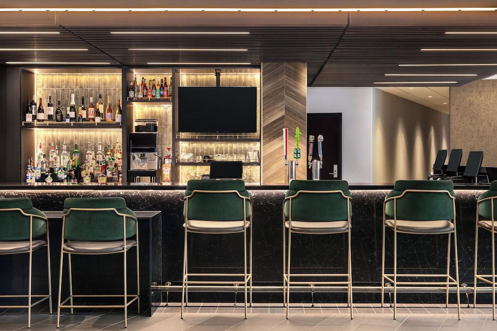 Hyatt Place Charlotte Downtown